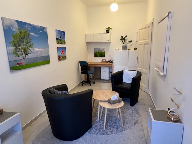 Raum 3 - Schreibtisch